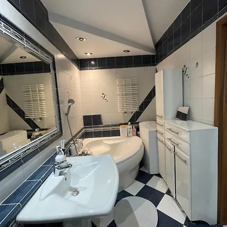شقة Apartament Na Przylesiu أوستكا